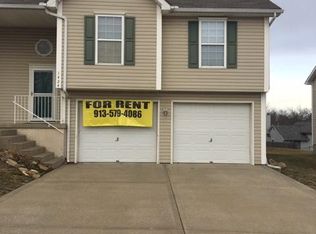 1424 Galway Ct, Liberty, MO 64068