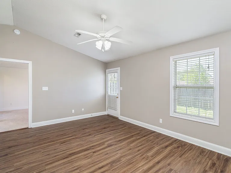 4803 White Poplar Way — Photo 10
