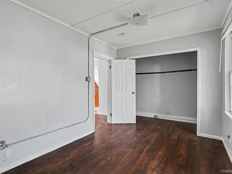 39 Spruce St — Photo 8
