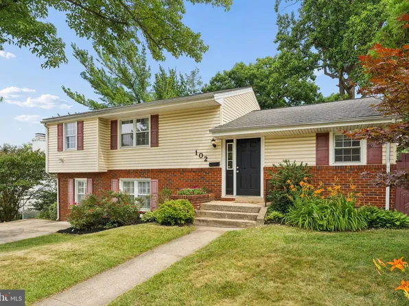 102 Othoridge Rd, Lutherville Timonium, MD 21093