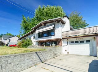 8086 Cedar St, Mission, BC V2V 3N3