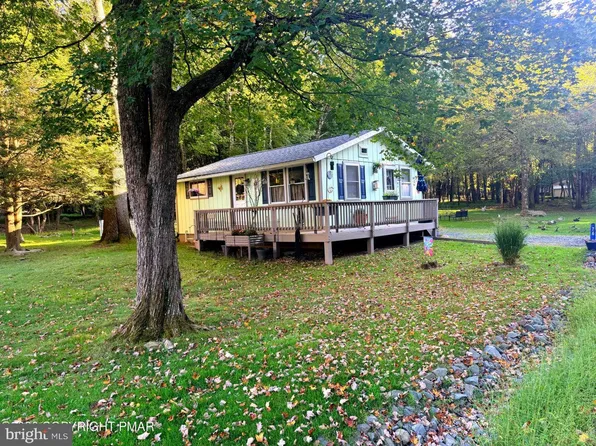 76 Woodland Rd, Albrightsville, PA 18210