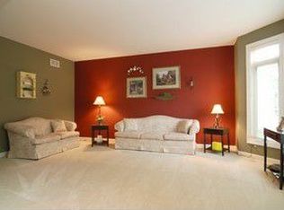 3207 Lapp Ln, Naperville, IL 60564