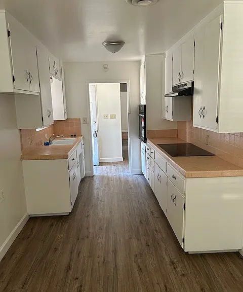 1719 Elizabeth Ave — Photo 5
