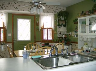 41 N Lake Ave, Fox Lake, IL