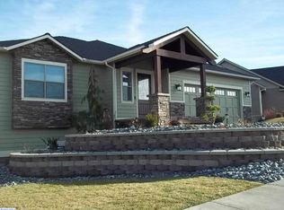 1870 SW Barclay Ridge Dr, Pullman, WA 99163