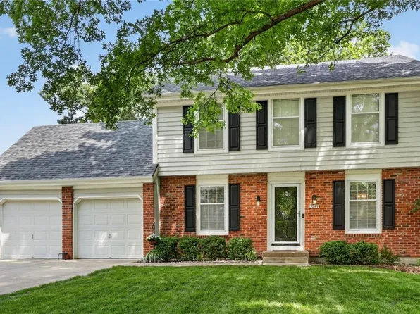7249 Park St, Shawnee, KS 66216