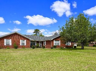 911 Byrum Dr, Hinesville, GA 31313