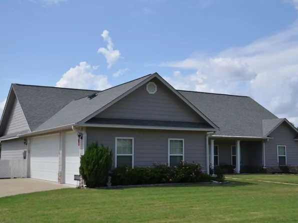 134 Lakeside Ct, Lake Village, AR 71653