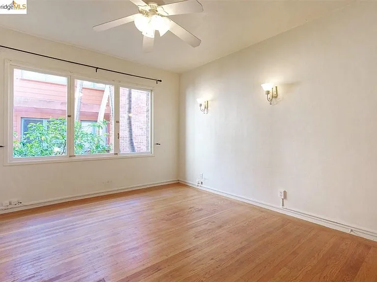 2533 Ridge Rd #A — Photo 13