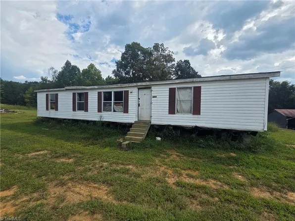 3006 Surratt Rd, Denton, NC 27239