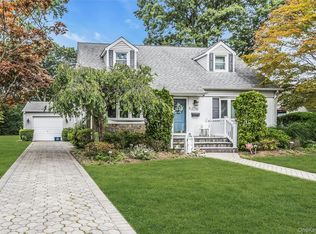 2782 Harvey Avenue, Oceanside, NY 11572