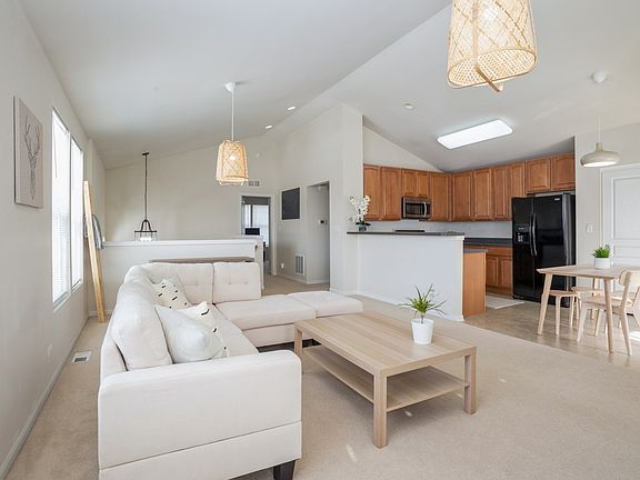 3rd image of 100 Driscoll Ln Unit 1
