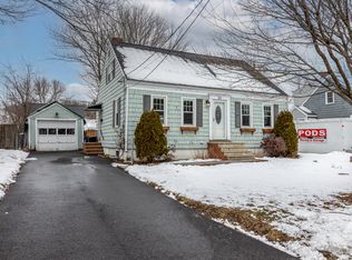 30 Hall St, Portland, ME 04103