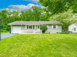 4723 Warwick Dr S, Canfield, OH