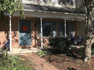 6 Laurie Ln, Lititz, PA 17543