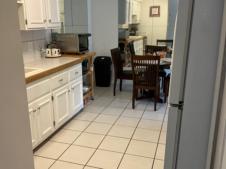 721 W Maple Rd #66 — Photo 7