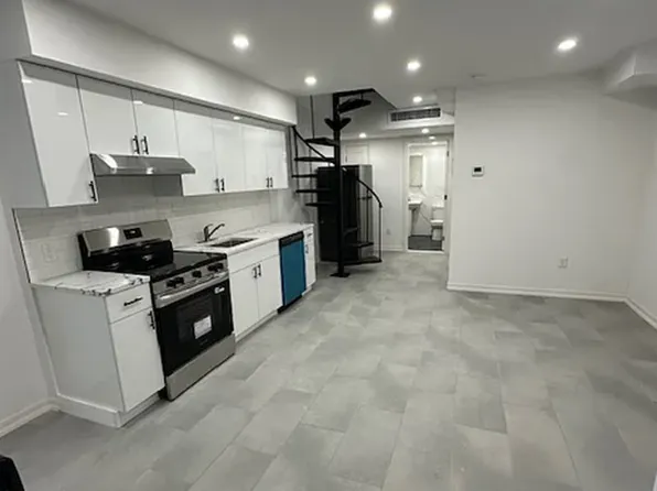 346 West 53rd Street image 2 of 13