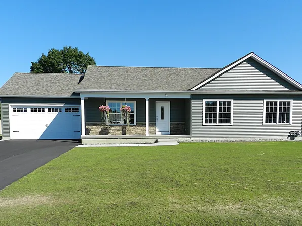 71 Bluebird Road, Moreau, NY 12803