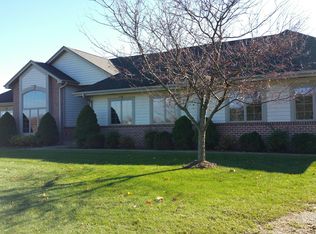 2830 Glassgo Dr, Hartford, WI 53027