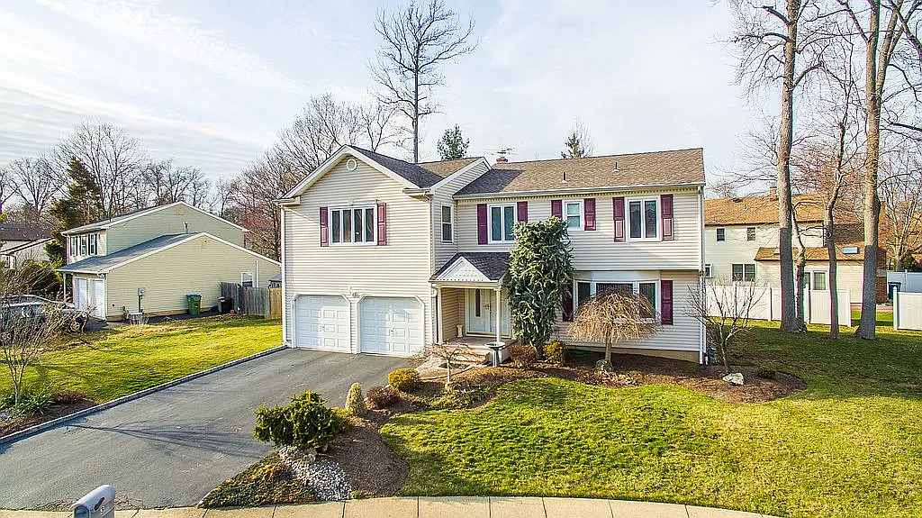 3 Sherry Ct photo 1