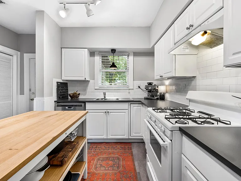 5339 Vanderbilt Ave — Photo 20