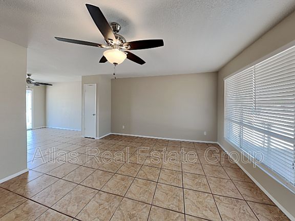4th image of 8803 W Mulberry Dr