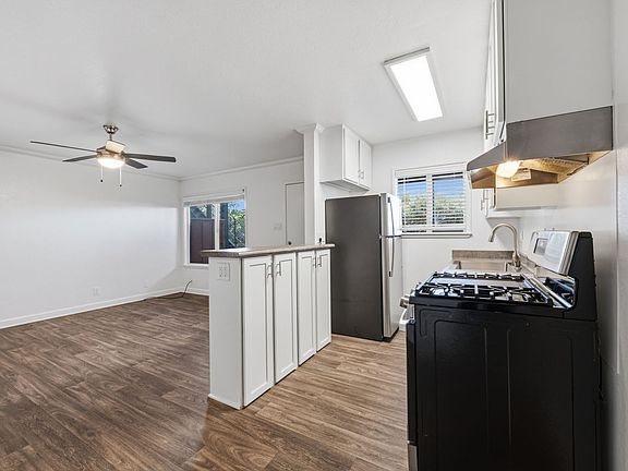 3rd image of 7 Merrydale Rd #2