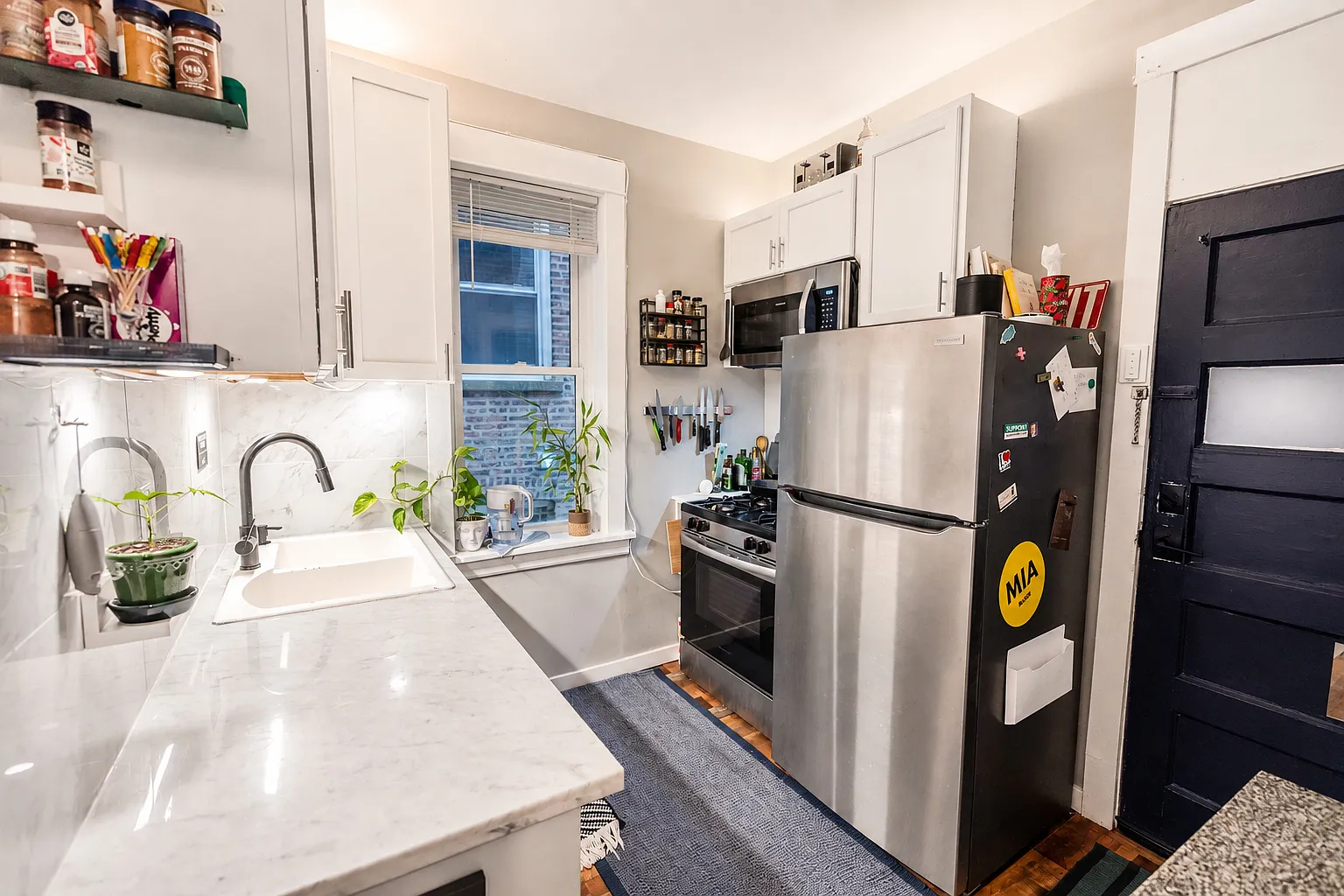 2 bed, 1100 sqft, $2,250 — Photo 4