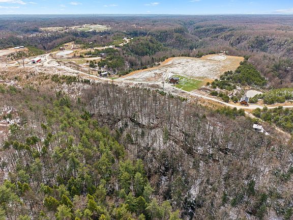 2nd image of 17 Shawnee Run