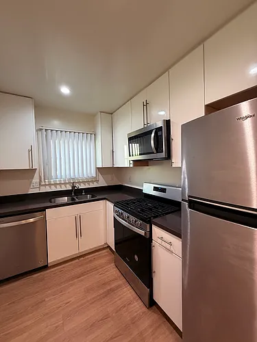 Roxbury Homes, LLC Photo 1