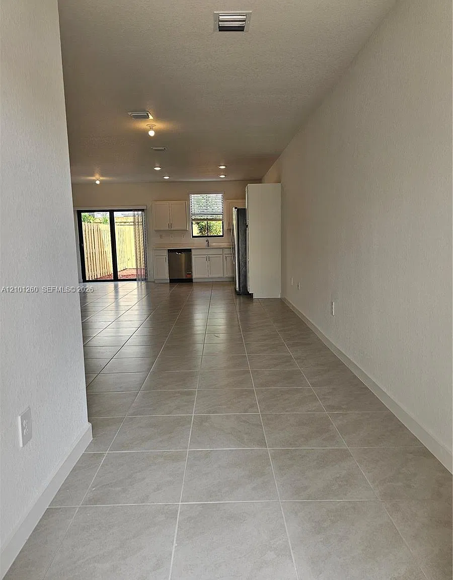 Miami Land And Developmen — Photo 3