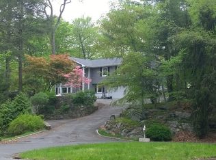 20 Thistle Ln, Greenwich, CT 06831