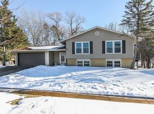 815 Park Ln, Hoffman Estates, IL 60192