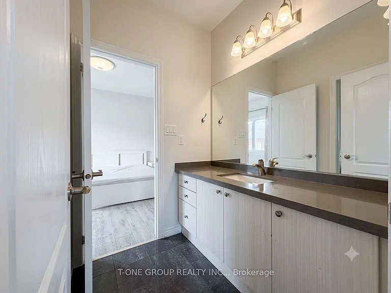 82 Fred McLaren Blvd — Photo 28