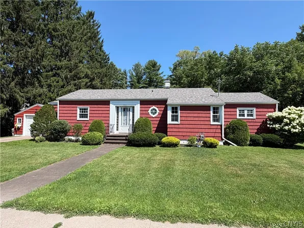 443 Seneca St, Oneida, NY 13421