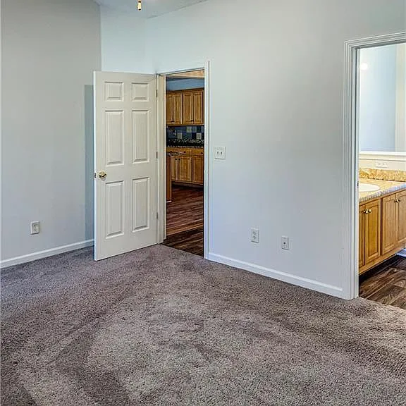 9673 Pine Ct — Photo 5