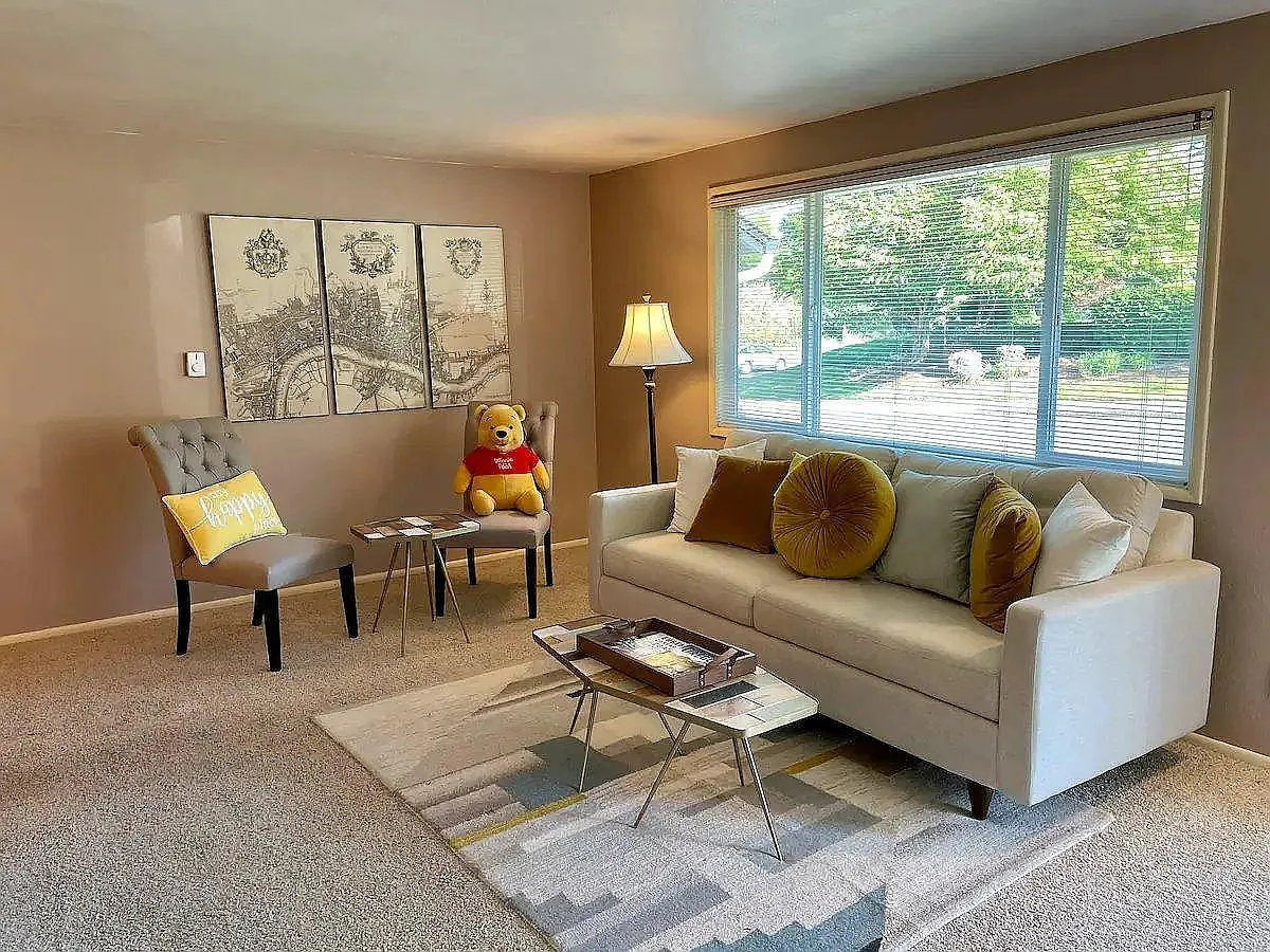 3 bed, 2.0 bath, $2,195 — Photo 2