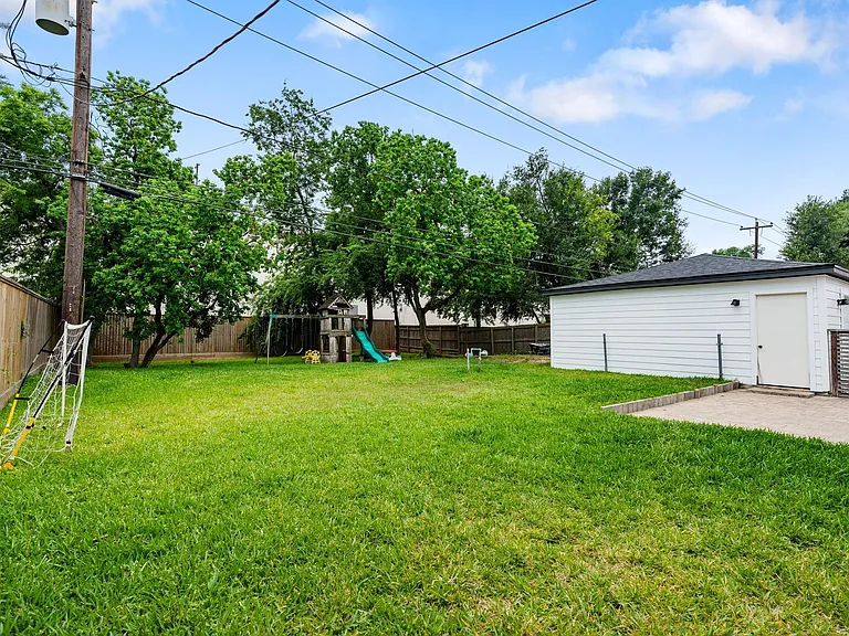 2314 Droxford Dr — Photo 22
