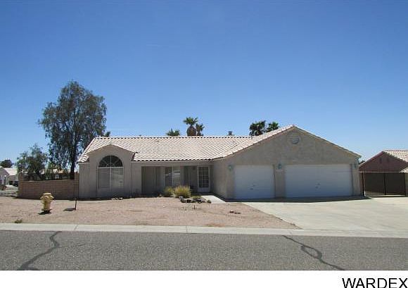 1st image of 1846 E Calle Agrada Dr