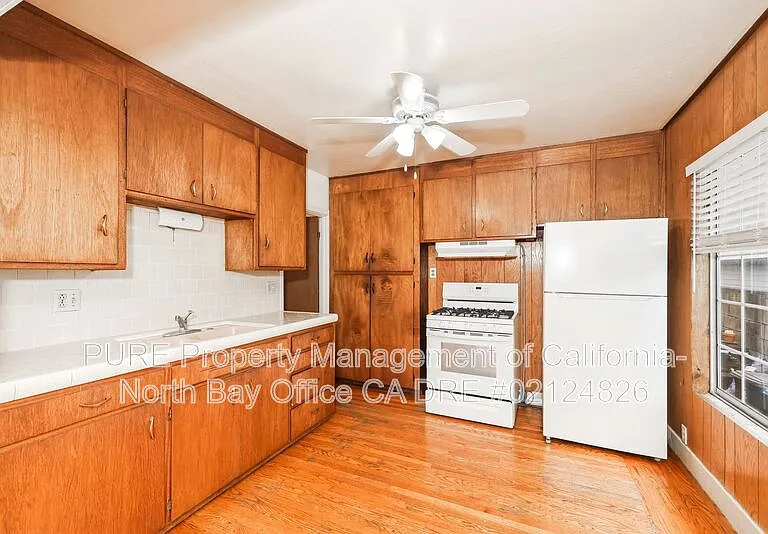 420 Carrillo St — Photo 6
