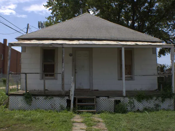 104 E Broadway Ave, Ponca City, OK 74601