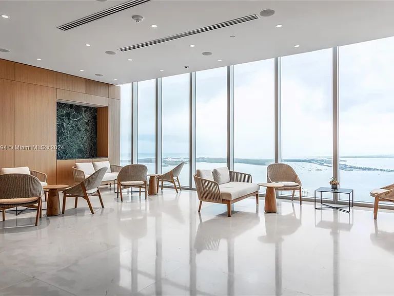 300 Biscayne Blvd #2605 — Photo 4