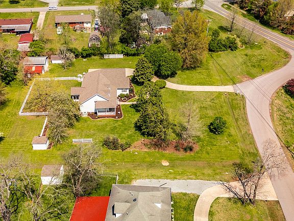 3rd image of 1125 Lakeshore Dr