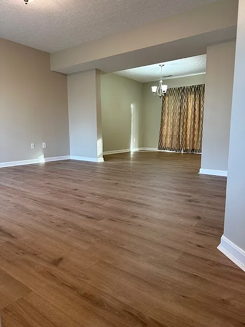 4863 Bell Ave — Photo 3
