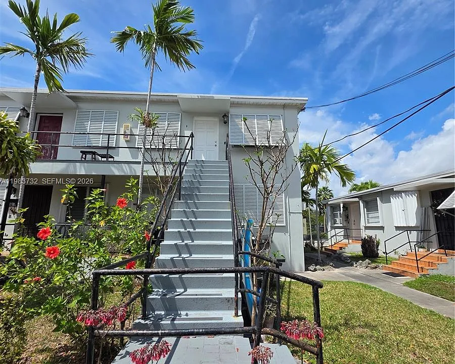 71 Esplanade Dr #D