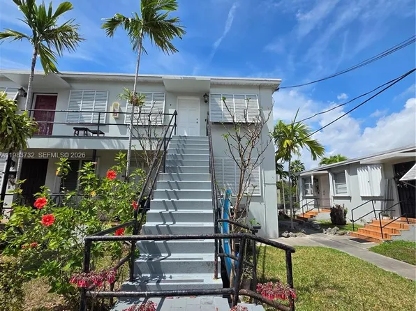 71 Esplanade Dr #D, Miami, FL 33166