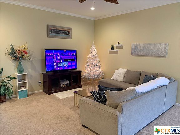 3rd image of 805 Mason Cir