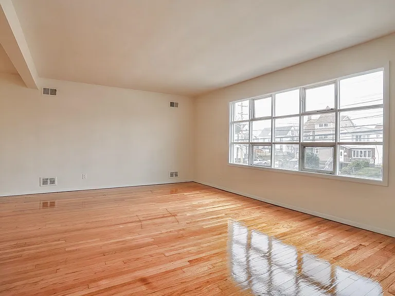502 Avenue E #2 — Photo 6