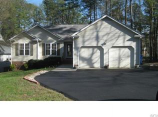 11913 Taplow Rd, Midlothian, VA 23112